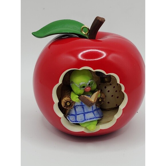 2000 Hallmark Keepsake Ornament - Picture 3 of 4